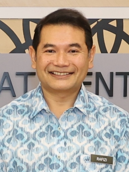 Rafizi Ramli pada 2023. Bab ini membandingkan beliau dan Khairy dalam koordinat politik generasi yang sama.